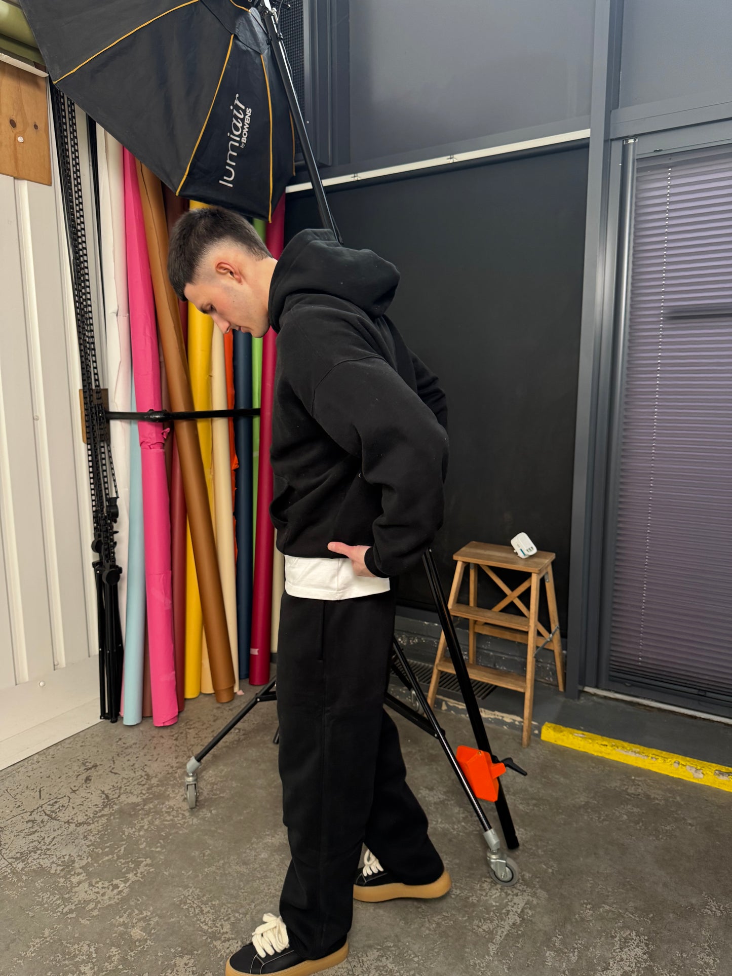 BLANK HOODIE - BLACK