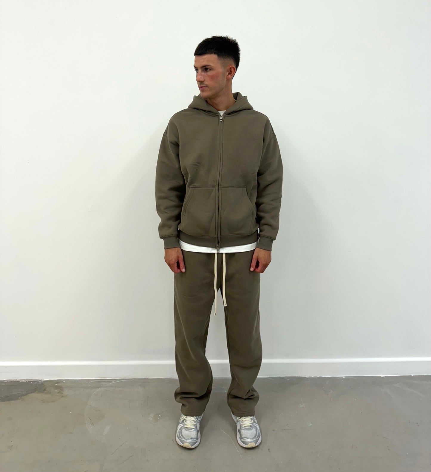 BLANK ZIPPED HOODIE - KHAKI