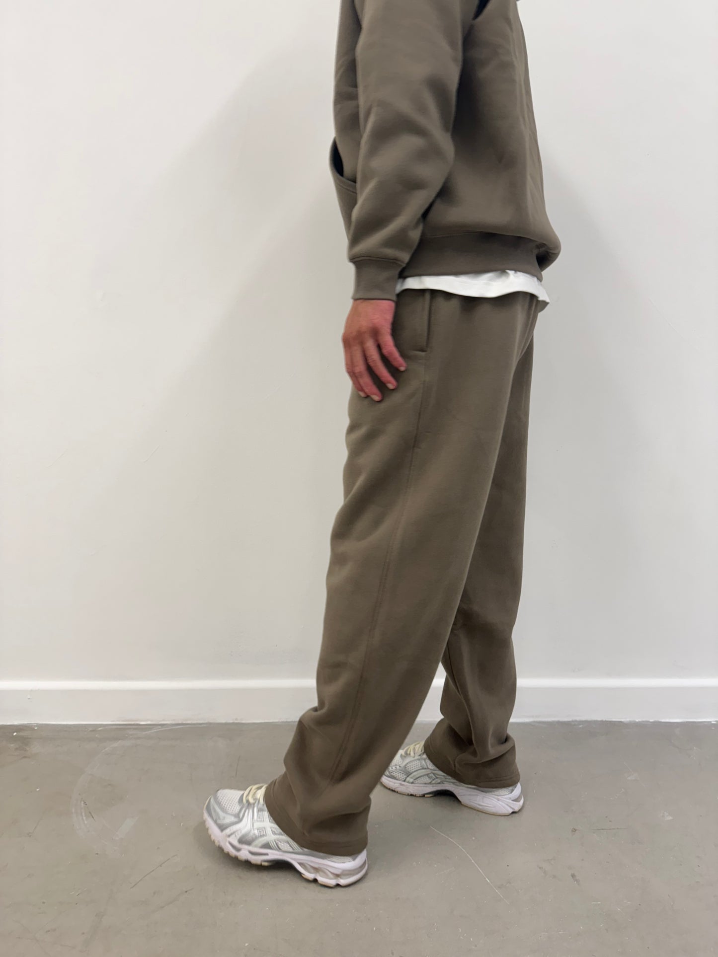 BLANK SWEATPANT -  KHAKI