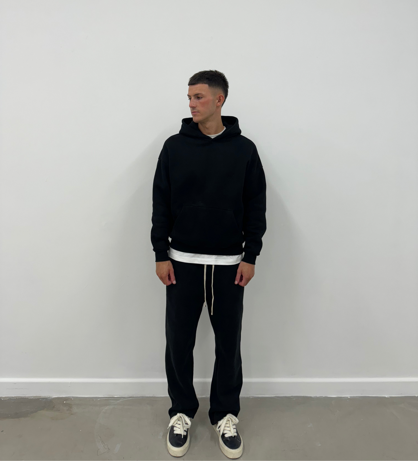 BLANK HOODIE - BLACK